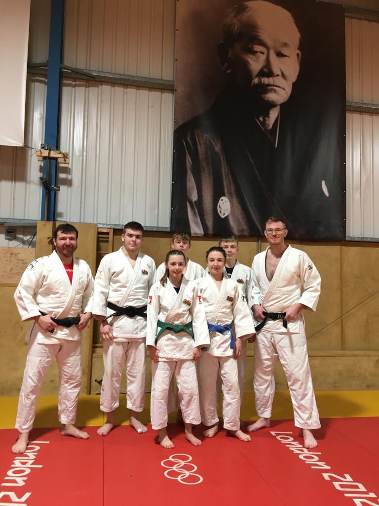 #JudoCymru (@welsh_judo) on Twitter photo ❄️Kendal Winter Camp #completed 😅🥋❄️
Scroll ➡️ for a few snapshots from the Camp 🔥🏴
Great effort to those who attended and thanks to @sami_smithson @shaun_davies84 & <a href="/michaelhorley/">Michael Horley</a>
#judocymru #judo ❄️Kendal Winter Camp #completed 😅🥋❄️
Scroll ➡️ for a few snapshots from the Camp 🔥🏴
Great effort to those who attended and thanks to @sami_smithson @shaun_davies84 & <a href="/michaelhorley/">Michael Horley</a>
#judocymru #judo