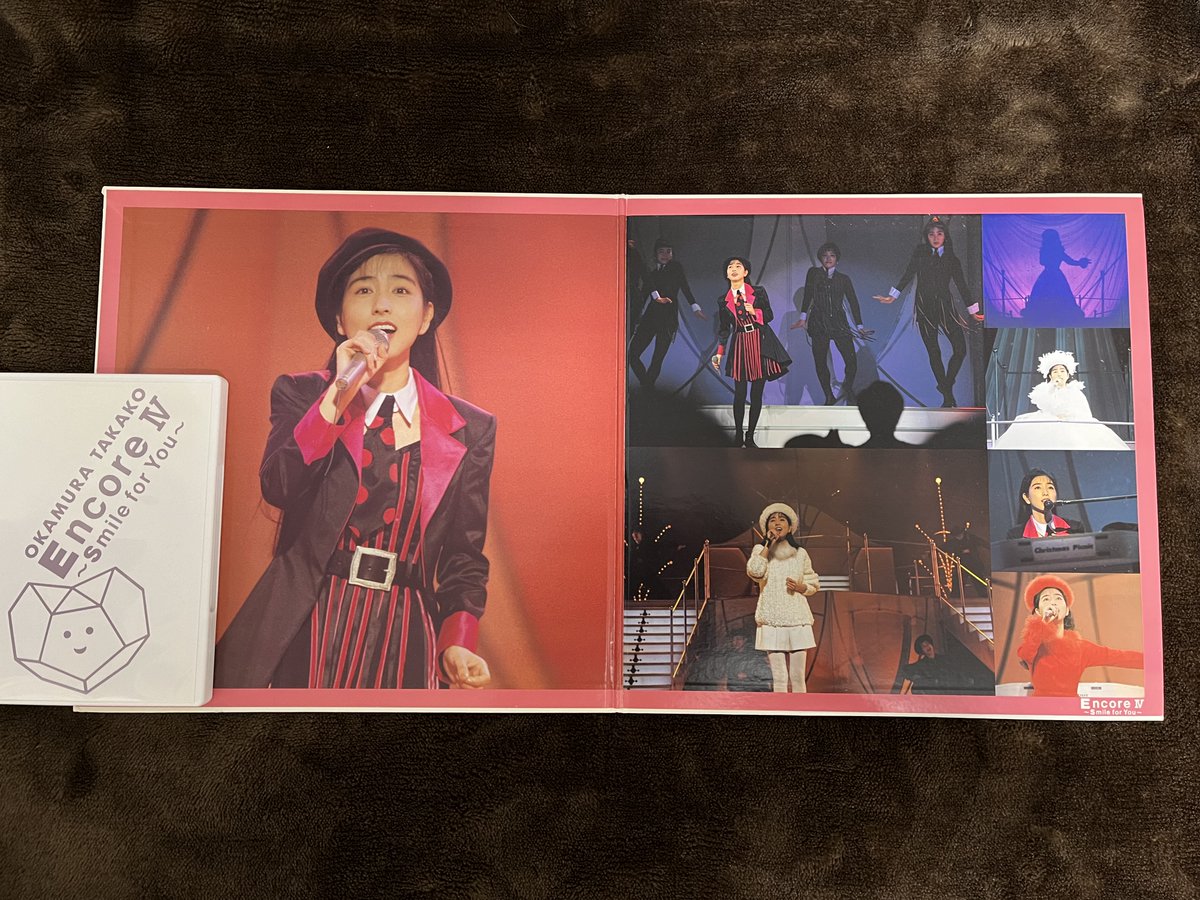 nSWDc6FxqfWFOKa's tweet photo. 「MARIAGE」は、この3枚にしか収録されていないと思いますが。。。EncoreⅣには動画が収録されていますね。
#岡村孝子
#MARIAGE
#Encore4 https://t.co/eEPQloS38j