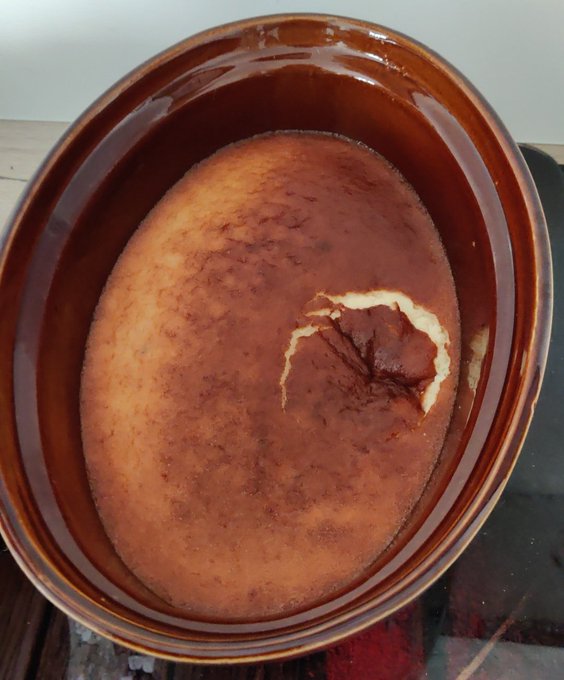 De bon matin je me d&eacute;cide &agrave; faire une cr&egrave;me aux oeufs. Je suis all&eacute;e chercher du lait frais et des &oelig;ufs<a href="/tag/findom"class="tags"><span>#findom</span></a>