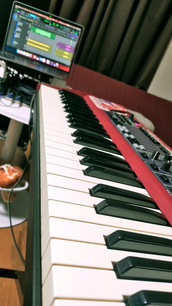 ライブに向けて練習ちう‼️✊🏻✊🏻✊🏻
 #おにくの日常
#すてららいぶ