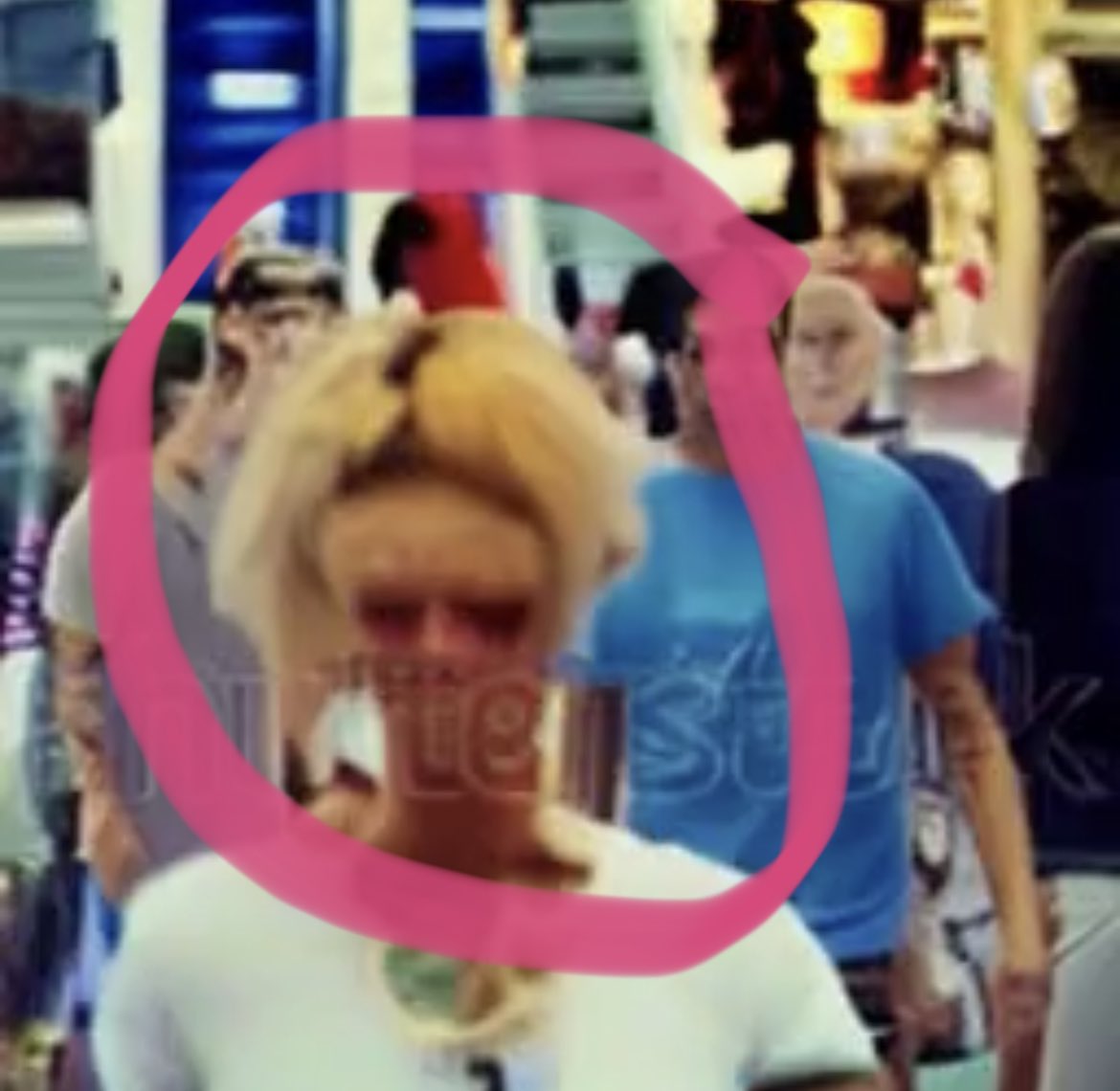 Jay_Delay's tweet photo. Why won’t the Government Like, Repost, or Comment this video?

Look at this! Is that a lady? an alien, or a Demon?

For more Miami Alien ai Videos, type an ai prompt request in comments

#Miamialiens #ancientaliens #Ai https://t.co/HMo8FnB4ep