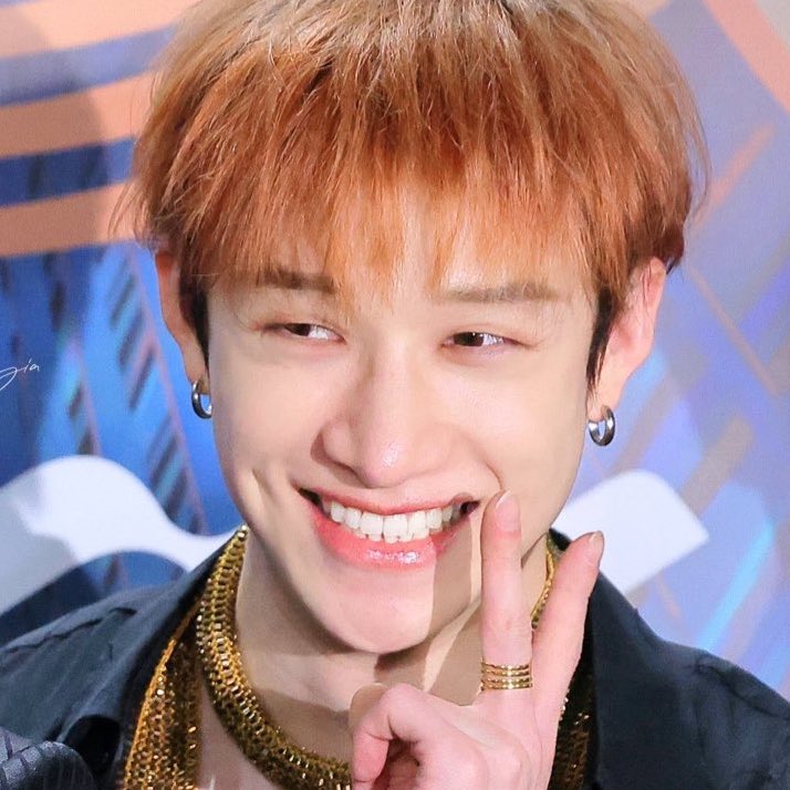 backsdoors's tweet photo. he grew up but his smile stayed the same ☹️ https://t.co/3UvvsNVhSj