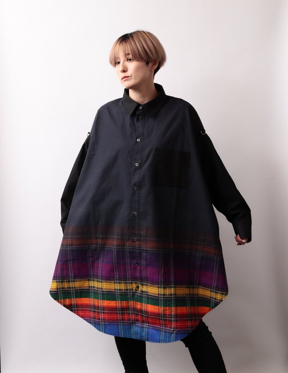 tears_of_swan's tweet photo. 今週末1/12〜14の3日間、Tears of Swan atelier shopにてRIDDLEMMAとの新作コラボアイテムの展示販売会を開催させて頂きます!!

店頭にて皆様のご来店をお待ちしておりますので宜しくお願い致します!!

Tears of Swan×RIDDLEMMA atelier Pop Up Shop
DAY:2024.1/12(fri)-14(sun)
OPEN:13:00〜20:00 https://t.co/Wwlw1w5FVe