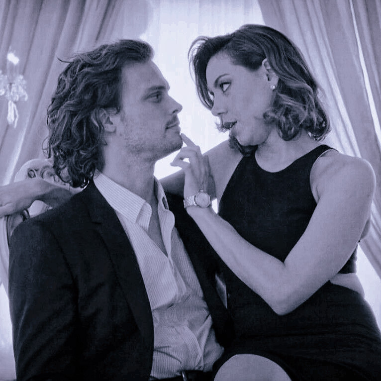 SirenToInsanity's tweet photo. { Stater for @d0ctoring }

❝ 𝘕𝘰, 𝘯𝘰𝘵𝘩𝘪𝘯𝘨 𝘨𝘰𝘰𝘥 𝘴𝘵𝘢𝘳𝘵𝘴 𝘪𝘯 𝘢 𝘨𝘦𝘵 𝘢𝘸𝘢𝘺 𝘤𝘢𝘳. 𝘐𝘵 𝘸𝘢𝘴 𝘵𝘩𝘦 𝘨𝘳𝘦𝘢𝘵 𝘦𝘴𝘤𝘢𝘱𝘦, 𝘵𝘩𝘦 𝘱𝘳𝘪𝘴𝘰𝘯 𝘣𝘳𝘦𝘢𝘬. 𝘛𝘩𝘦 𝘭𝘪𝘨𝘩𝘵 𝘰𝘧 𝘧𝘳𝘦𝘦𝘥𝘰𝘮 𝘰𝘯 𝘮𝘺 𝘧𝘢𝘤𝘦. ❞ https://t.co/3Yxazu83Vz