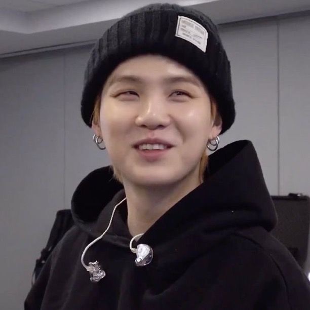 hourIysuga's tweet photo. https://t.co/MUtBH3q3pO