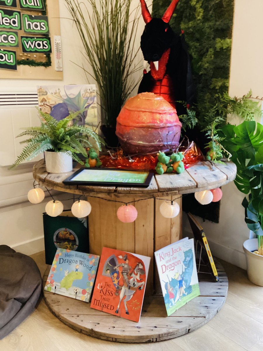 stpeters2_8's tweet photo. Beware of the Dragons !! 🐉🐲
We are back for an action packed, fun filled Easter Term in 1A.
@StPetersYork @stpeters2_8 #podlife #ks1 #wherewillwego #adventures #tellmeadragon @JackieMorrisArt https://t.co/WV0AVYX1Ed