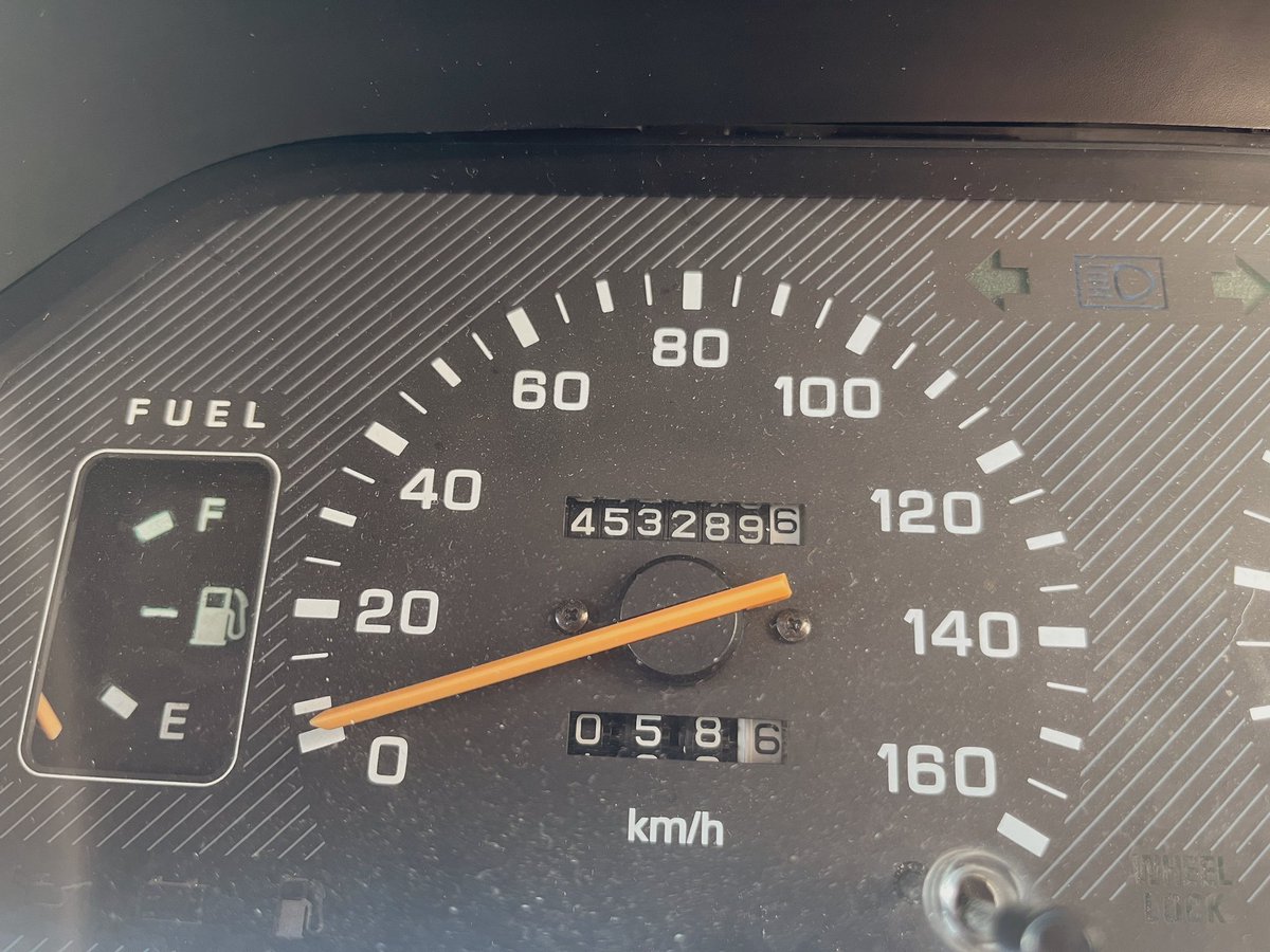 Whiteelimi's tweet photo. 今年もトラブル無く宜しくお願いね🚗

#デリカミニ
#デリカスターワゴンターボ
#MITSUBISHI
#DELICA https://t.co/pDNLHkJ5EU