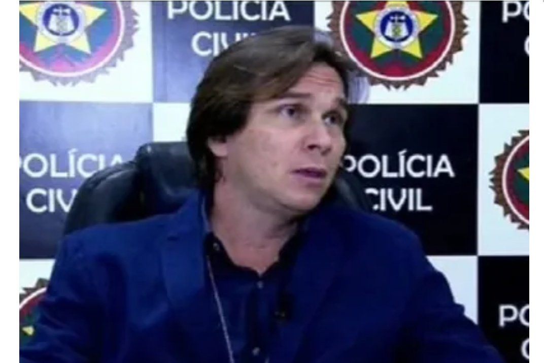 reacao_acao's tweet photo. A Justiça do Rio condena o delegado Maurício Demétrio a nove anos e sete meses de reclusão pelo crime de obstrução de justiça. A decisão do juiz Bruno Monteiro Rulière também determina a perda do cargo e o pagamento de R$ 367 mil em multas https://t.co/fFzZJWjHp7