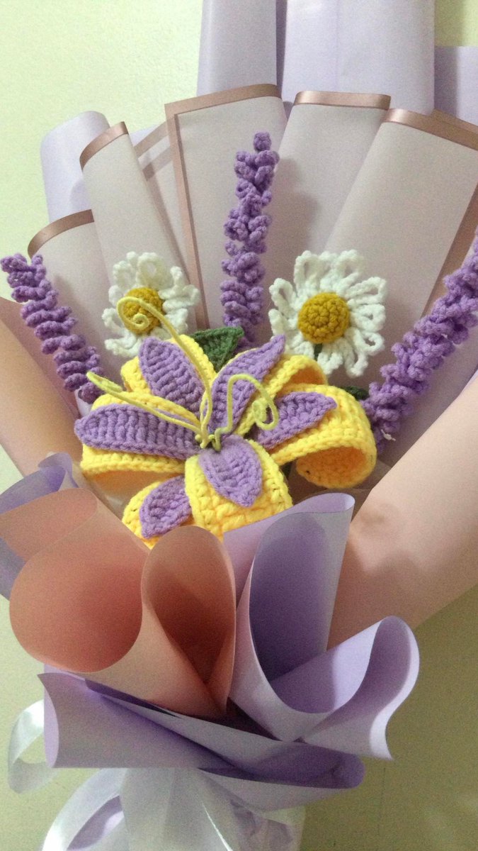 zxdncart's tweet photo. sundrop + daisies + lavender = 💗🌸✨️💜

u may dm me for crochet inquiries! https://t.co/KJ92pEa7Ln
