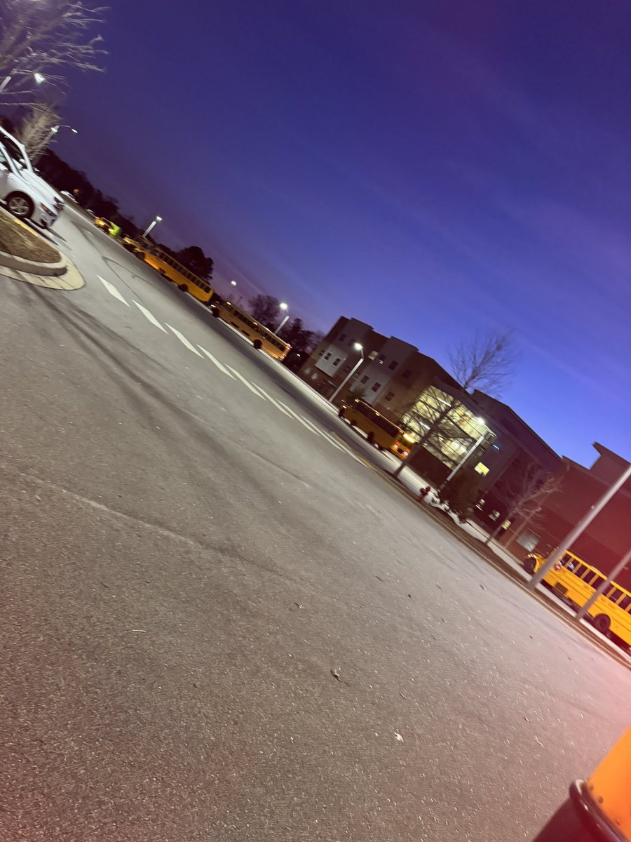 Good morning 💜 from South Garner Transportation 🚌 🫶🏻🫶🏻🫶🏻🫶🏻 Look at that pretty 🤩 deep purple sky 🌌!!!
<a href="/SouthGarnerHS/">South Garner High School</a> <a href="/SEasternArea/">WCPSS Southeastern Area</a> <a href="/JamesOverman4/">James Overman</a> <a href="/WCPSSTeam/">Team WCPSS</a>