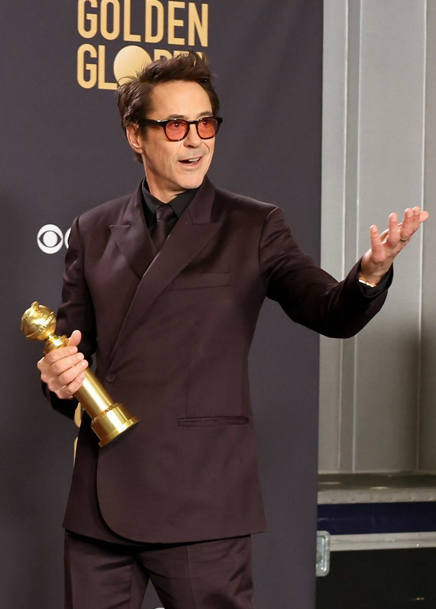 RDJisacupcake's tweet photo. Copy and paste #GoldenGlobes https://t.co/6LhemzD6J8