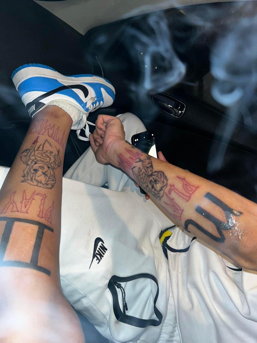 CyberrSlxt's tweet photo. You still haven’t booked your tattoo appointment with me? the wyd??? https://t.co/VigJetHISv