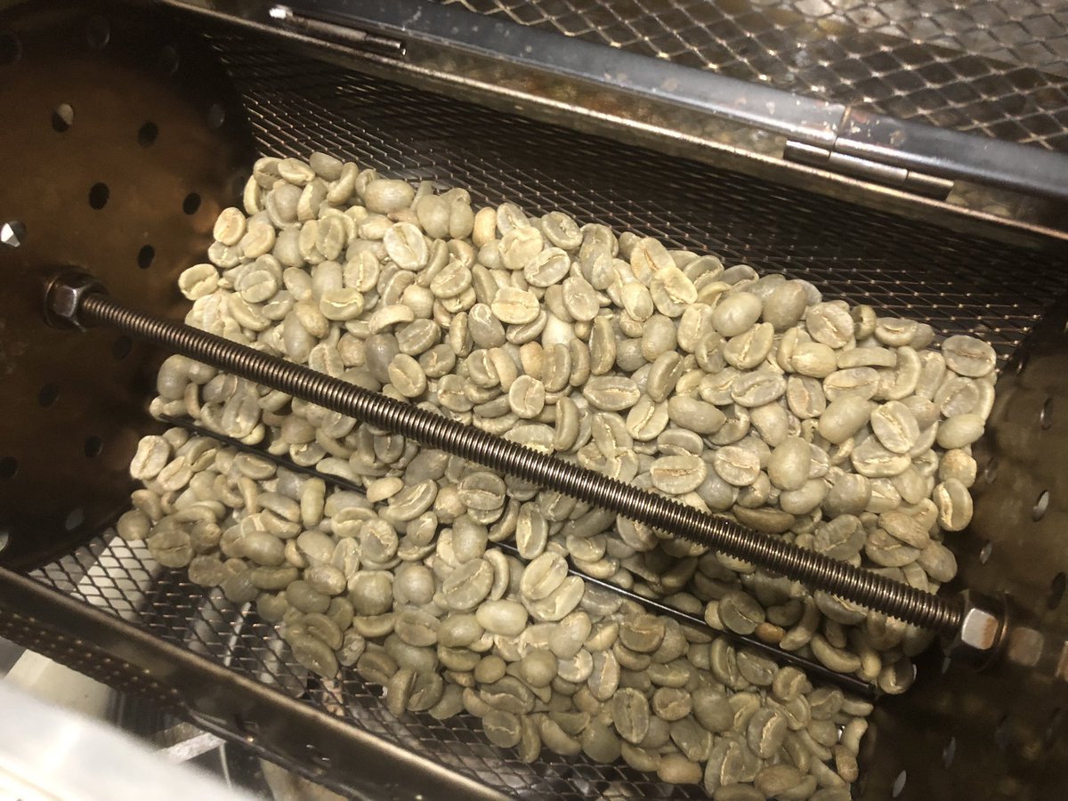 coffee12789's tweet photo. 久しぶりに投稿。
焙煎を楽しんでますよ〜🔥😊 https://t.co/MHM0UYtMFa
