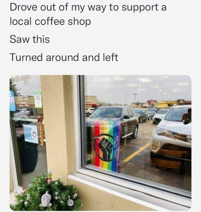 •Ɛɱɱყ• tweet media