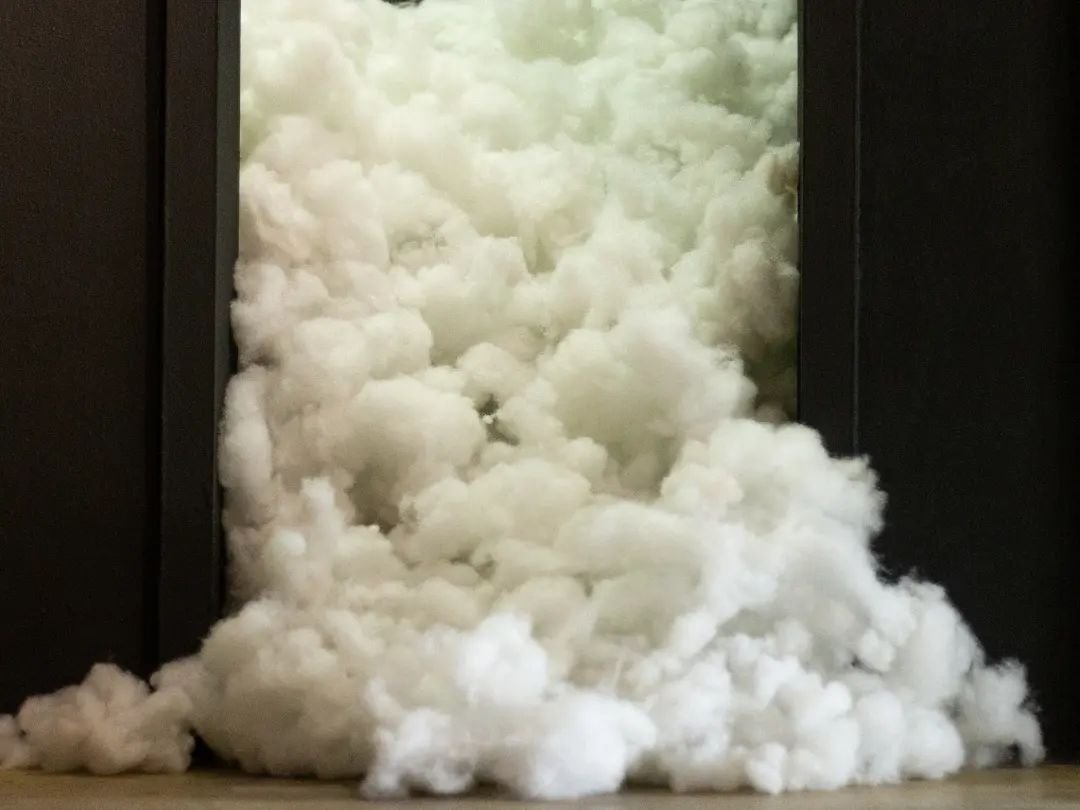 hugofaith's tweet photo. A site-specific cloud-like installation was also created in collaboration with the curator Oyinkan Dada for the ‘Reverie’ exhibition, aiming to conjure a more ethereal and dreamy ambiance.
.
#Postminimalart #Installationart #UgoAhiakwo #AbstractSculpture #SiteSpecificInstallation https://t.co/7fKmaZgL3C