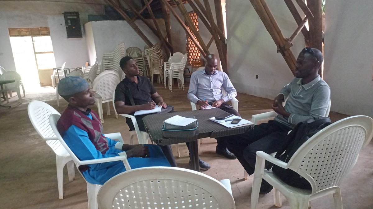 yasiglobal's tweet photo. Happening now at #Makere University Guest House.
Question on table:
What do you intend to do for #YASI this year 2024β
What do you intend to do for #YASI this year 2024β
Remember "it's not about the size and number to do quality work but it's within the quality of a person" https://t.co/ZFwtNr3ZDQ