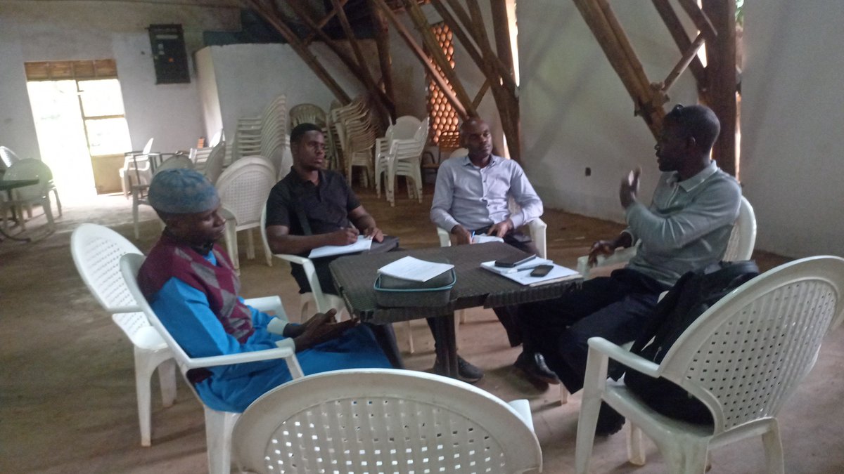 yasiglobal's tweet photo. Happening now at #Makere University Guest House.
Question on table:
What do you intend to do for #YASI this year 2024β
What do you intend to do for #YASI this year 2024β
Remember "it's not about the size and number to do quality work but it's within the quality of a person" https://t.co/ZFwtNr3ZDQ