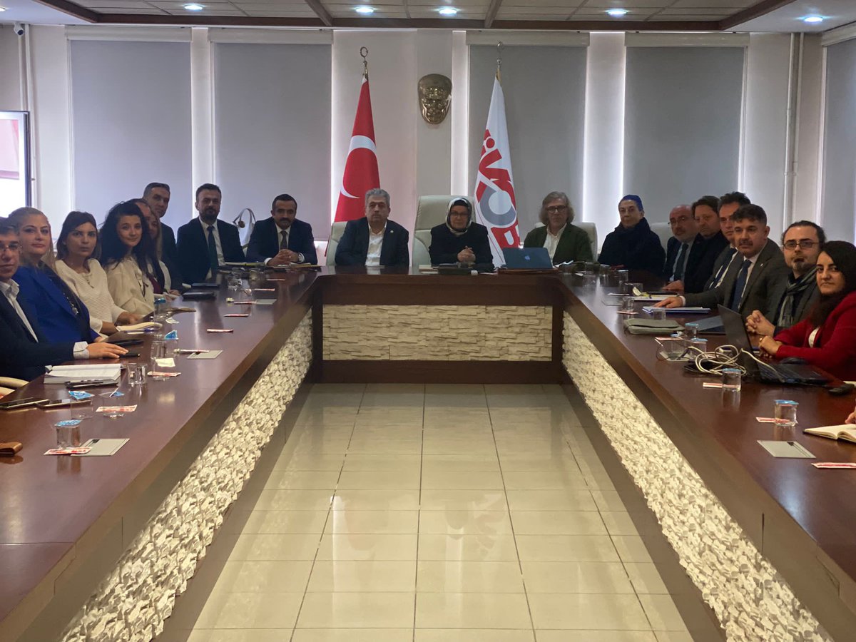 aysebohurler's tweet photo. Kayseri'de Sinan Zamanı...

Büyük değerimiz #MimarSinan'ın eşsiz mirasını tüm dünyaya tanıtmak heyecan verici adımlar atıyoruz.

Önümüzdeki aylarda ulusal ve uluslararası sergiler, seminerler ve sanat etkinlikleri ile #MimarSinan'ı eserlerini ve hikayesini daha da geniş kitlelere ulaştıracağız.

📍Kayseri Yatırım İzleme ve Koordinasyon Başkanlığı
@kayseriyikob38