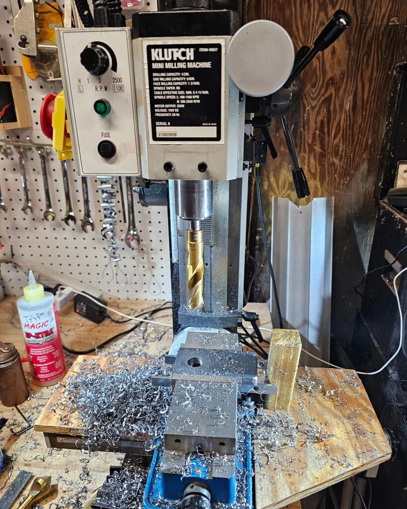 Balegedoo's tweet photo. Not sure my mini mill was designed to drill 3/4" holes... but it seemed to get it done. #machining https://t.co/NyojvtiiXH https://t.co/4I3zuhiMBJ