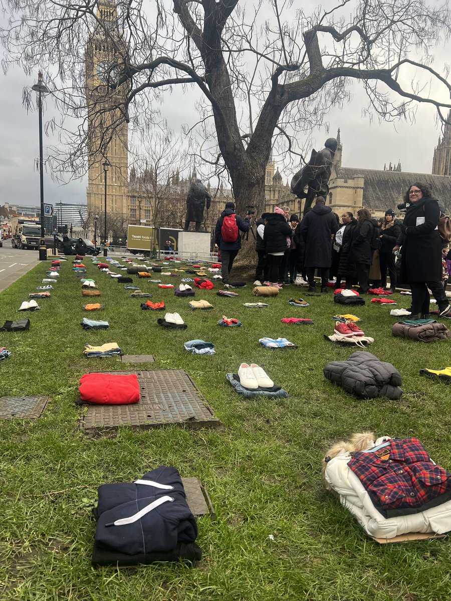 Many thanks @idriselba & his team for unveiling the profoundly moving #DontStopYourFuture campaign today. Let's join hands in a collective partnership for early intervention and brighter opportunities for our young people. Together we can put an end to knife crime and save lives!