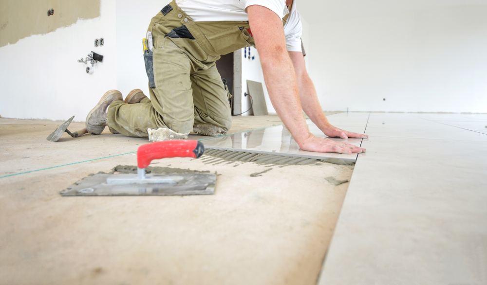 Zwartwerken in de bouw komt vaak voort uit financiële noodzaak, aldus een onderzoek van <a href="/Proforto/">Proforto</a>  onder 300 bouwprofessionals.
aannemervak.nl/bouwsector/zes…