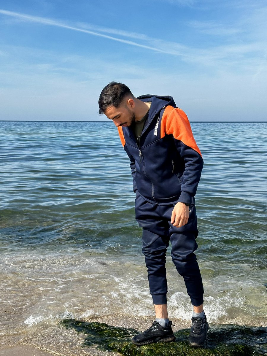 Day 94. I am still alive.

I went to the last point between the Egyptian-Palestinian border on the shore of the Rafah Sea..
I could see the border fence on one side surrounding Gaza like a prison.
On the other hand, I breathe the fragrance of freedom coming from the sea.