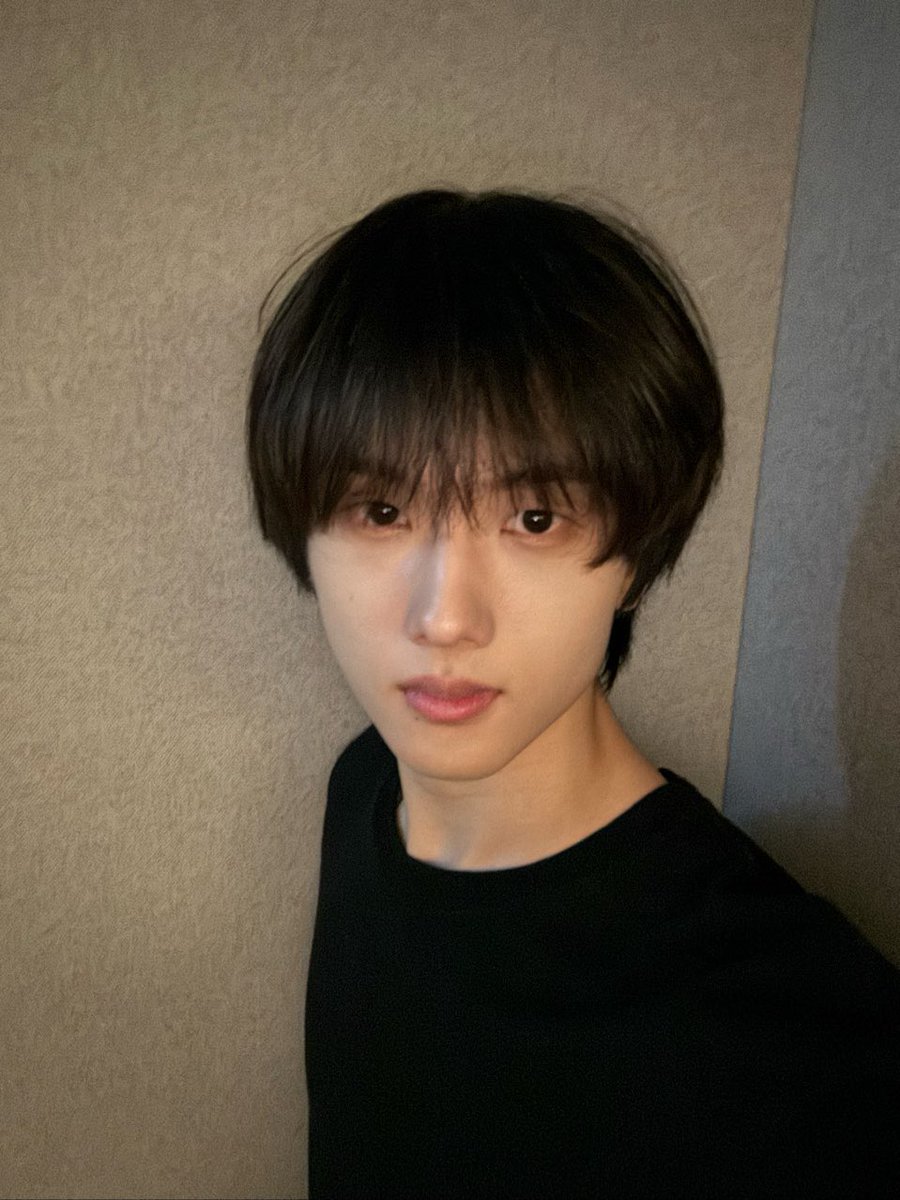 연습실 셀카 찍었네 ☺️☺️