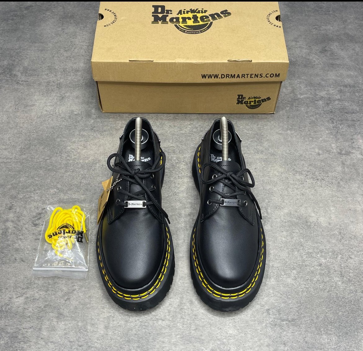 Say no to boring dr martens😍
Get the double stitch leather  now🤩

👞:40-46
🏷️: 55,000 naira only

Crypto payment accepted 🪙