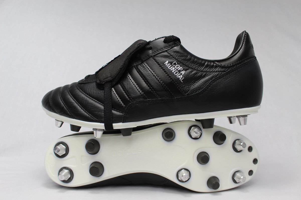 tootsboots tweet media