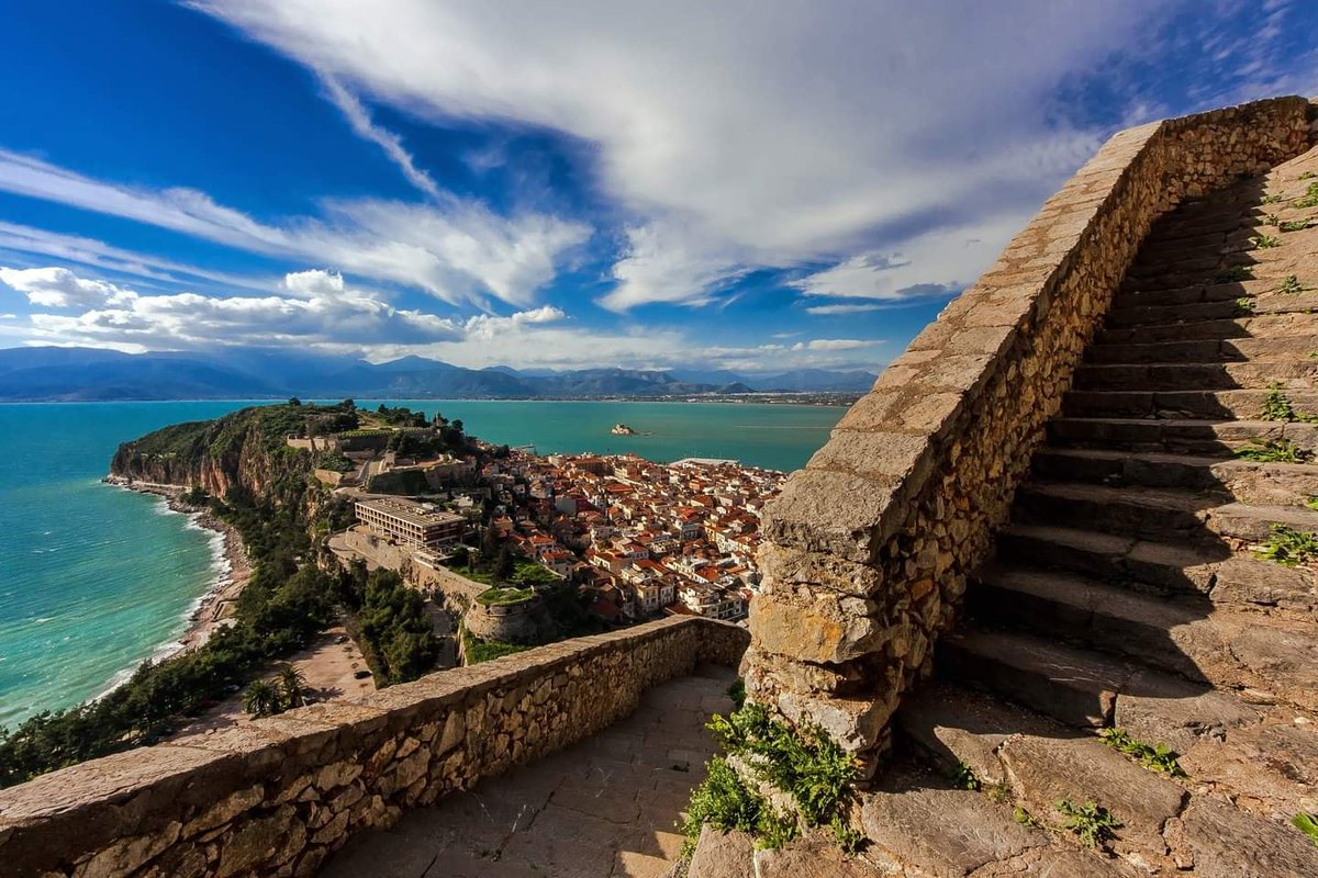 VisitGreecegr's tweet photo. Nafplio in winter is a tranquil escape, where history meets warmth. Discover the winter magic of this charming town! #VisitGreece #GreekWinter #ttot
https://t.co/Is95quPAZ8 https://t.co/eCqOYi8cL1