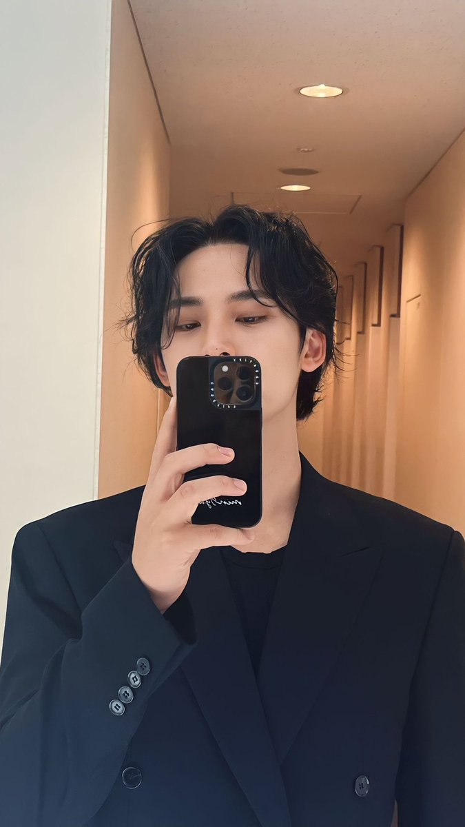 poyopoyoDK's tweet photo. 「成人式わず！　
ホストみたいってめっちゃ言われた笑
俺ホストじゃねーし笑」 https://t.co/NlsU2UNgbe