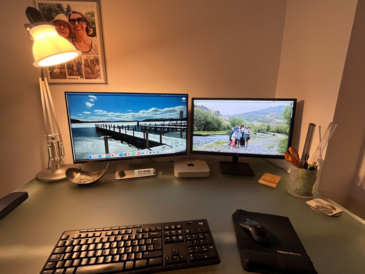 Collective Content tweet media