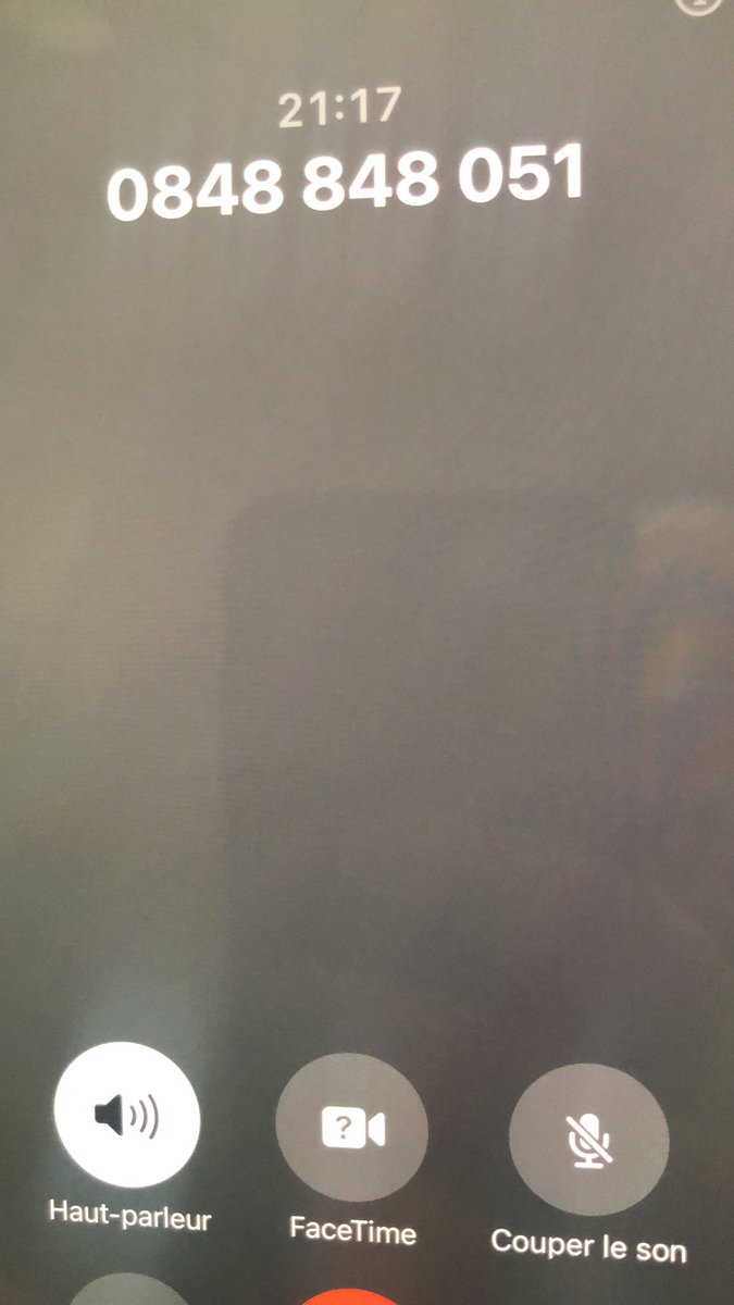 TrucciaE's tweet photo. @UBSschweiz Bonjour, merci de votre réponse. J’ai envoyé 3 emails a l’account manager sans obtenir de réponse. UBS ne rapelle pas. Je suis au télephone dépuis 20 mins. Hier jusqu’à 42 avant de raccrocher. Je suis sur que UBS puez faire mieux. Migros bank répondre tout de suite. https://t.co/0GDEvxTOvg