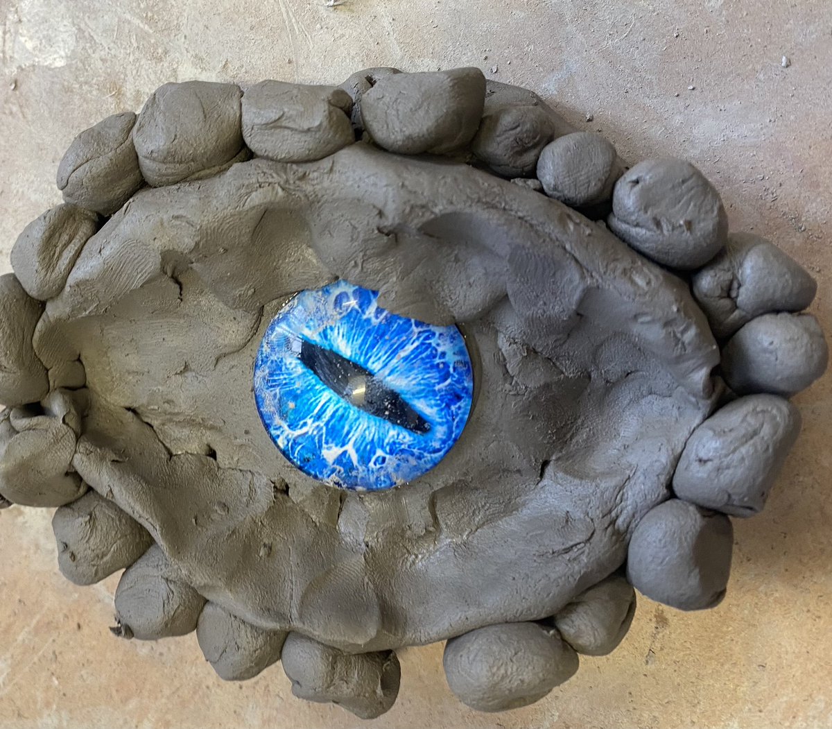 church_prim's tweet photo. A great start in @Y2church_prim as we explore our theme on Castles, knights &amp; dragons 🐉 our art dragon eyes are looking fantastic so far @artworksedu @PaulCarneyArts @dalmain_art @Artsmarkaward @ace_national #art #hookday https://t.co/cZVKhYWRR2