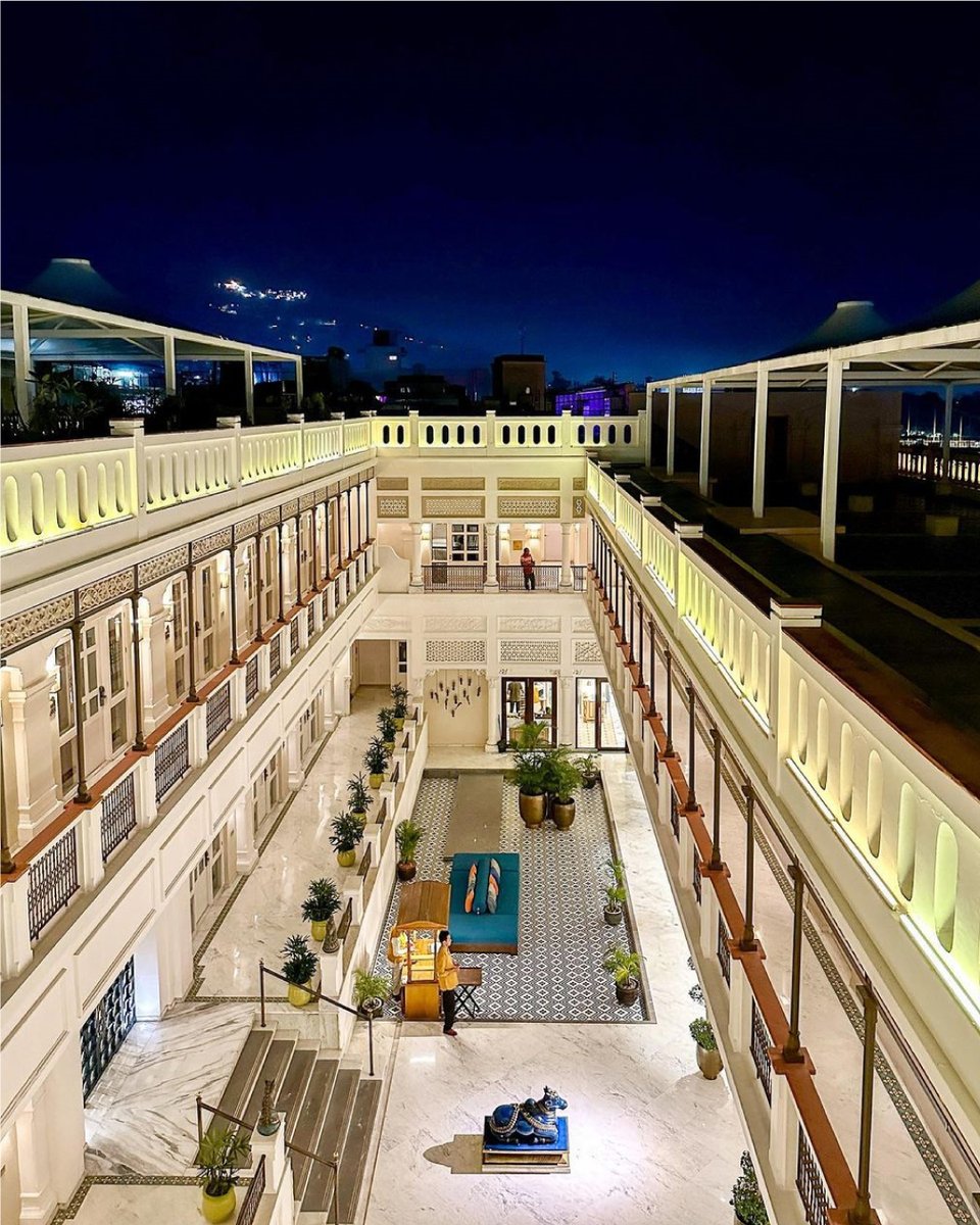 pilibhithouse's tweet image. A century-old aristocratic mansion by the magnificent Ganges, organically restored using local crafts and art, exuding mystical charm and spiritual calm.
Discover the riverside legacy of #PilibhitHouse.
For reservations, call: +91 72170 25223
#PilibhitHouse #LocalArchitecture