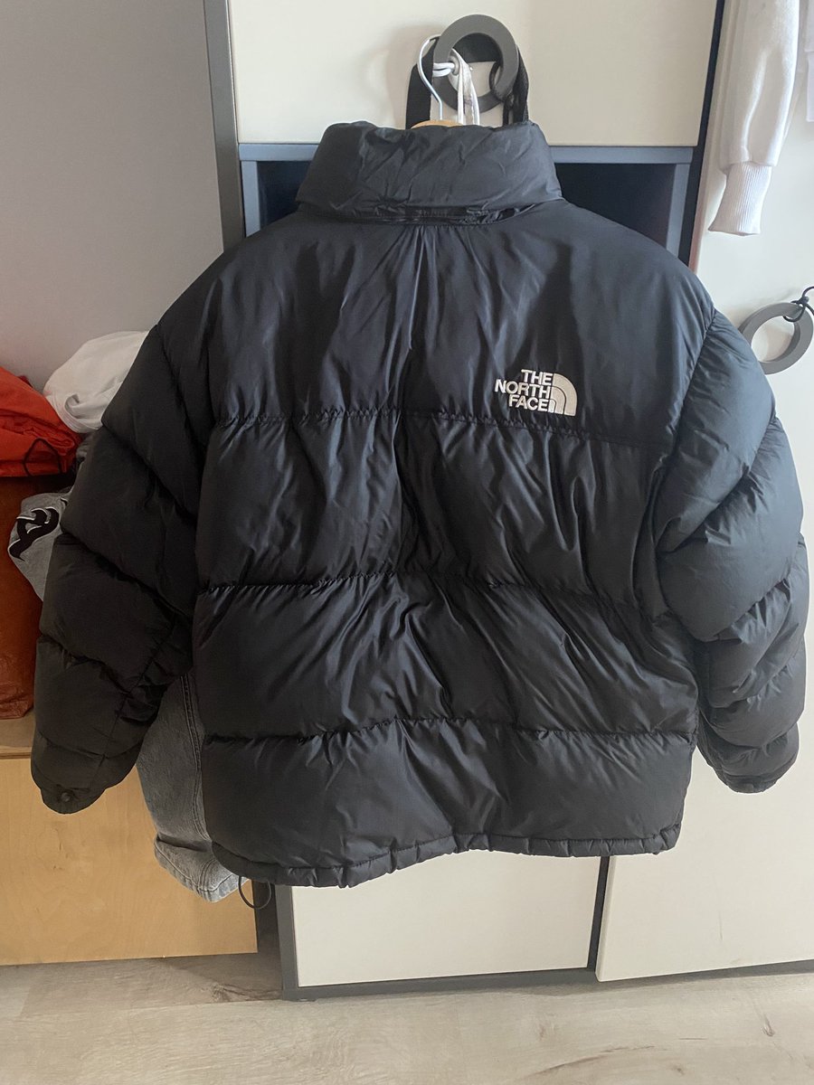 bartussFN's tweet photo. wts 
jedna malutka wada 
size L
może ktoś będzie chętny 
więcej zdjęć i info dm
pc 750 do nego https://t.co/YnKwbKqMO7