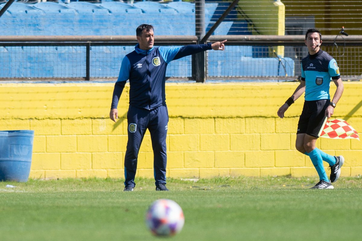 Germán Rivarola dejó de ser el entrenador de la categoría tras dos años de trabajo.

¡Gracias, Pirulo! 🇺🇦💪🏽