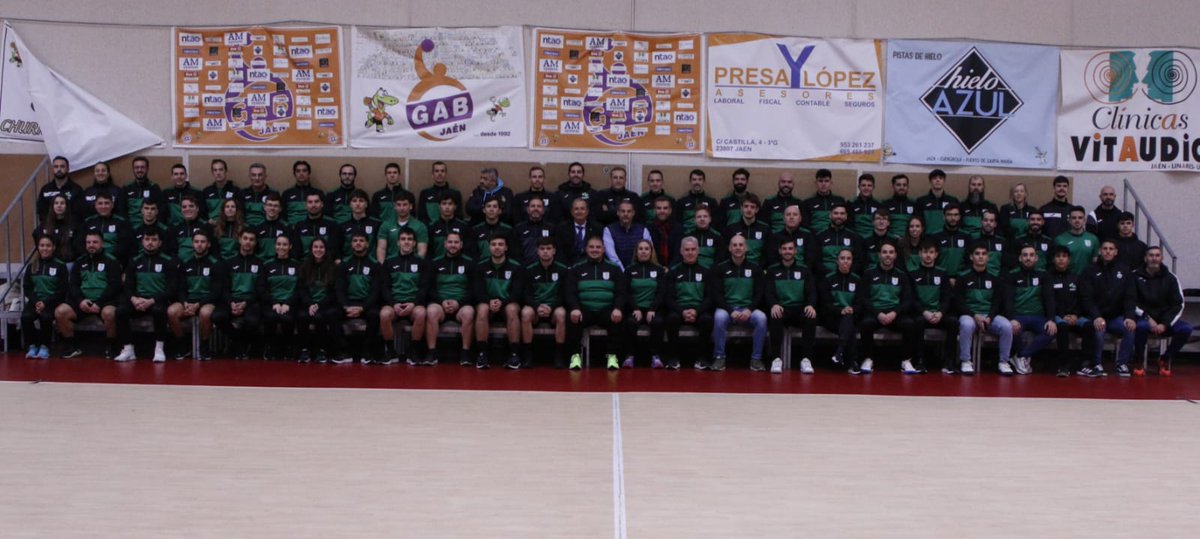 🗞️El @andalucia_cta reúne a sus árbitros para afrontar la segunda parte de la temporada

🏆Éxito en el stage invernal con intención de seguir formando a sus colegiados

📎 fandaluzabm.org/el-cta-reune-a…

📸 <a href="/raulromeroj/">Raúl Romero</a> 

#⃣ #BalonmanoAndalucia 🇳🇬