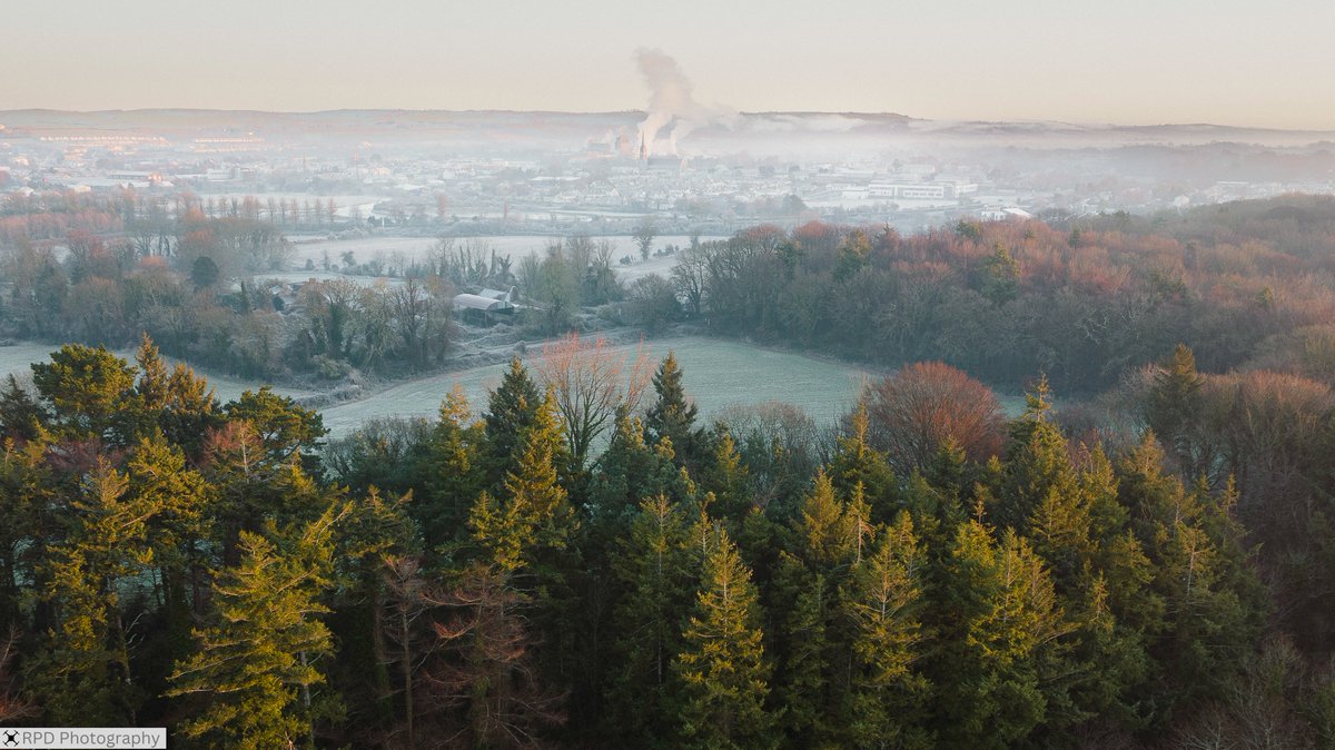 PhotographyRpd's tweet photo. #midleton #dronephotography #coilte #bordfailte #woods #waterways #midletondistillery #holyrosarychurch #eastcork #corkbeo
A few shots of Midleton (in East Cork) during the recent frosty weather https://t.co/a6GLFgdekN