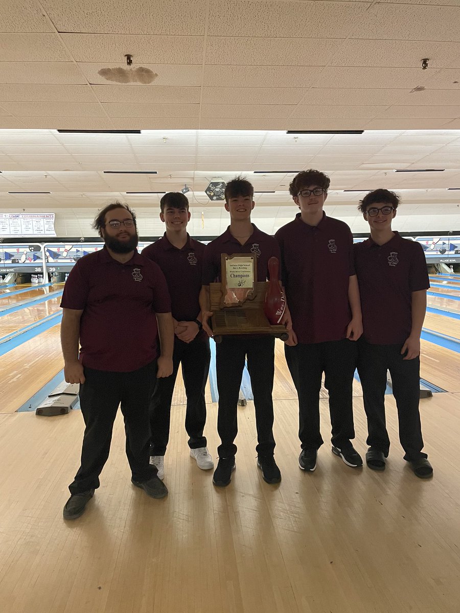 HS_AP_Warriors's tweet image. Congratulations to the Warrior Bowling team on finishing 1st place in the White River Conference! Go Warriors! #wdpride