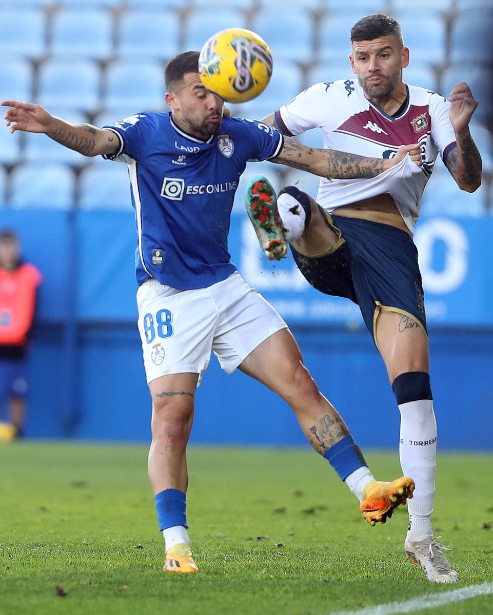 scu_torreense's tweet photo. 📸 𝗥𝗲𝗴𝗶𝘀𝘁𝗼 𝗙𝗼𝘁𝗼𝗴𝗿𝗮́𝗳𝗶𝗰𝗼
🏆 Futebol | #LigaPortugalSABSEG | 16.ª Jornada
🆚 CD Feirense x Torreense

#PaixãoAzulGrená #CDFSCUT https://t.co/XQXltb7zRZ
