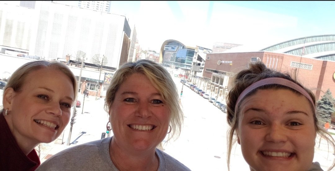 CoachTowery14's tweet photo. Happy Happy 21st Birthday @Lauren_Legate42  Love you dearly❤️🥳 https://t.co/2Ak8bb8qkp