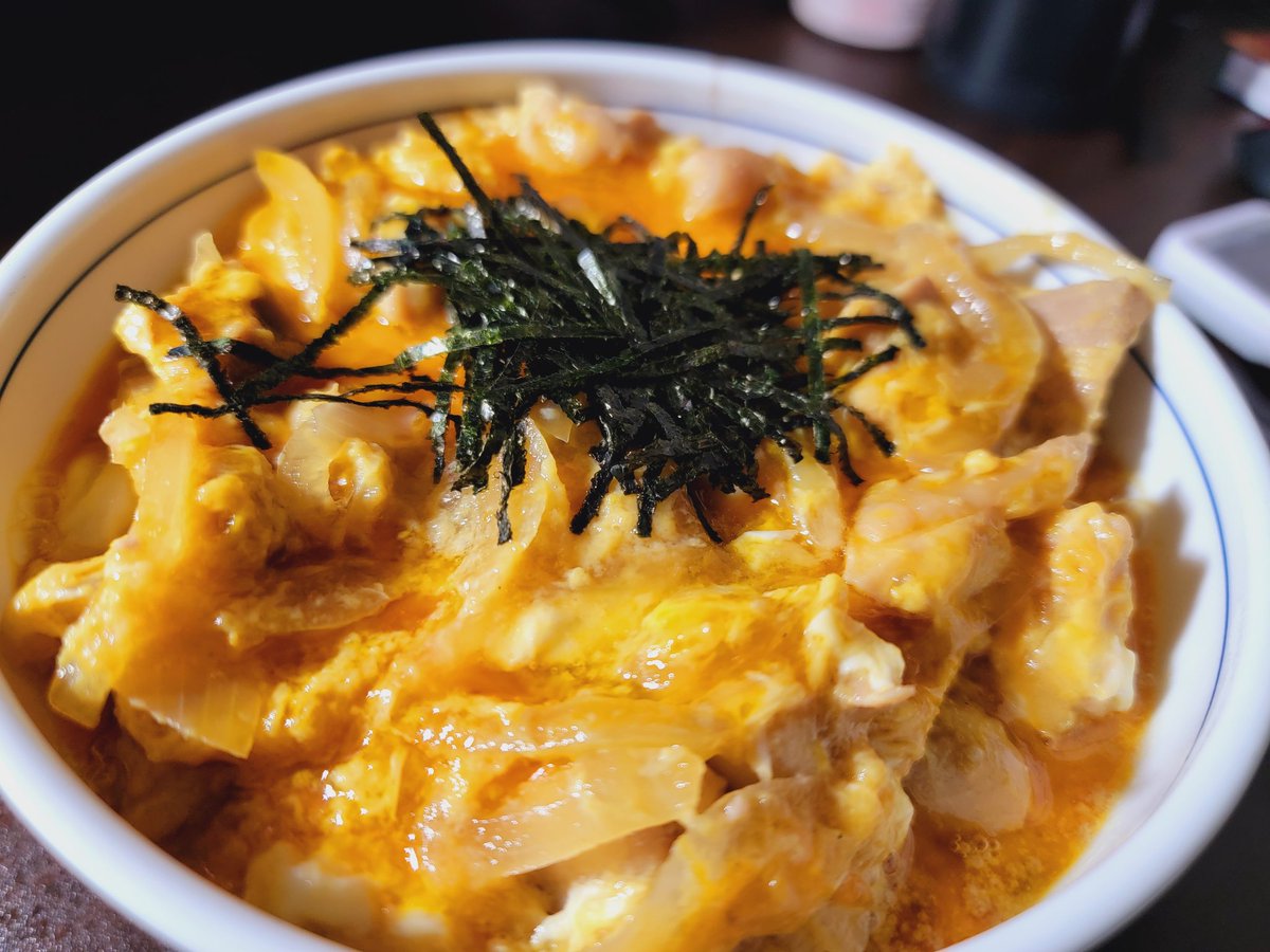 ren_creative's tweet photo. 編集しなきゃなぁって思いながら作った親子丼あげときます https://t.co/0z5cf8dGqD