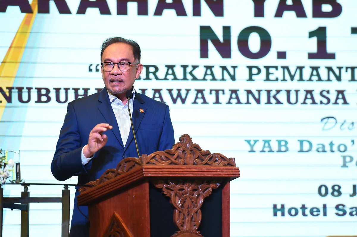SPRMMalaysia's tweet photo. PERDANA MENTERI LANCAR ARAHAN YAB PERDANA MENTERI NO. 1 TAHUN 2023 GERAKAN PEMANTAPAN TATAKELOLA NASIONAL: PENUBUHAN JAWATANKUASA TATAKELOLA DI PERINGKAT PERSEKUTUAN, NEGERI DAN KEMENTERIAN/JABATAN/AGENSI KERAJAAN https://t.co/Calmf4i7v0