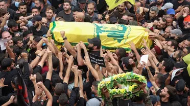 al_mukhbir's tweet photo. A suspected Israeli drone strike on southern Lebanon killed a senior commander in Hezbollah’s elite Radwan force .
#Lebanon #DroneStrike #HezbollahCommanderKilled #RadwanForce #MiddleEast #DiplomacyInAction #RegionalStability #USForeignPolicy #ConflictPrevention #Miami #Maldives https://t.co/i7K1JYQHau