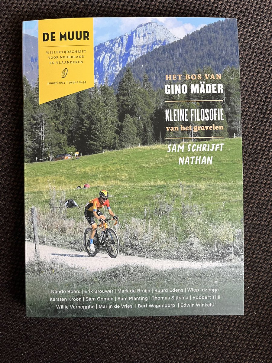 In de bus! <a href="/LeesDeMuur/">Uitgeverij De Muur 🚴‍♂️</a> nummer 83.
Met o.a. <a href="/edwinwinkels/">edwin winkels</a> op bezoek bij Pello Bilbao en een brief van <a href="/SamOomen/">Sam Oomen</a> aan zijn oude ploegmaat Nathan van Hooydonck. Is Jumbo-Visna de beste ploeg ter wereld? Een gesprek met <a href="/TiesjBenoot/">Tiesj</a> en nog veel meer moois!