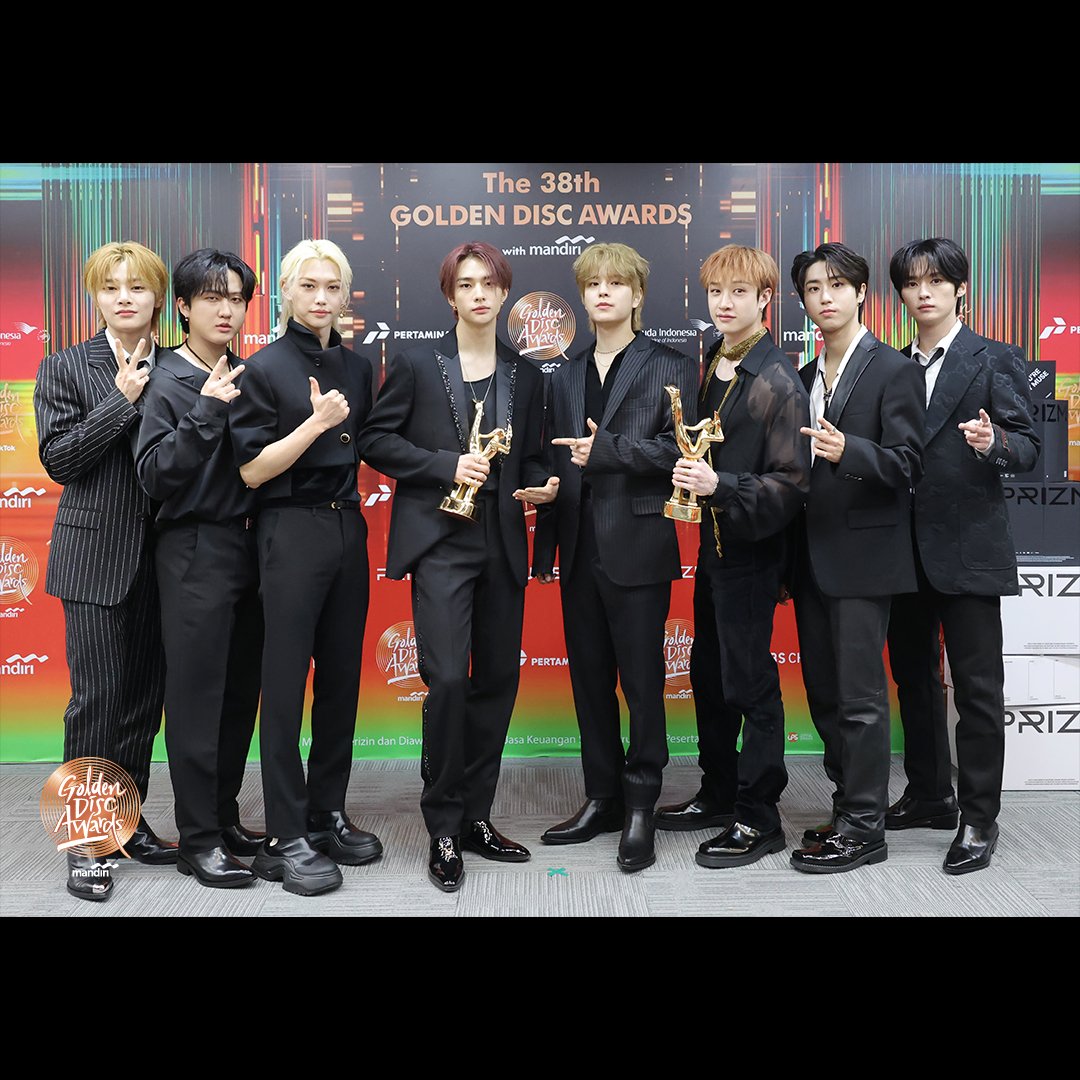 EightMaze's tweet photo. ᅠ
A heartfelt congratulations goes out to our boys for their outstanding achievement in clinching the ✨BEST ALBUM &amp; GLOBAL K-POP Artist Award✨ at the prestigious 38th Golden Disc Awards. Well-deserved recognition for their remarkable contributions!
ᅠ https://t.co/1Rlpvu6BMe