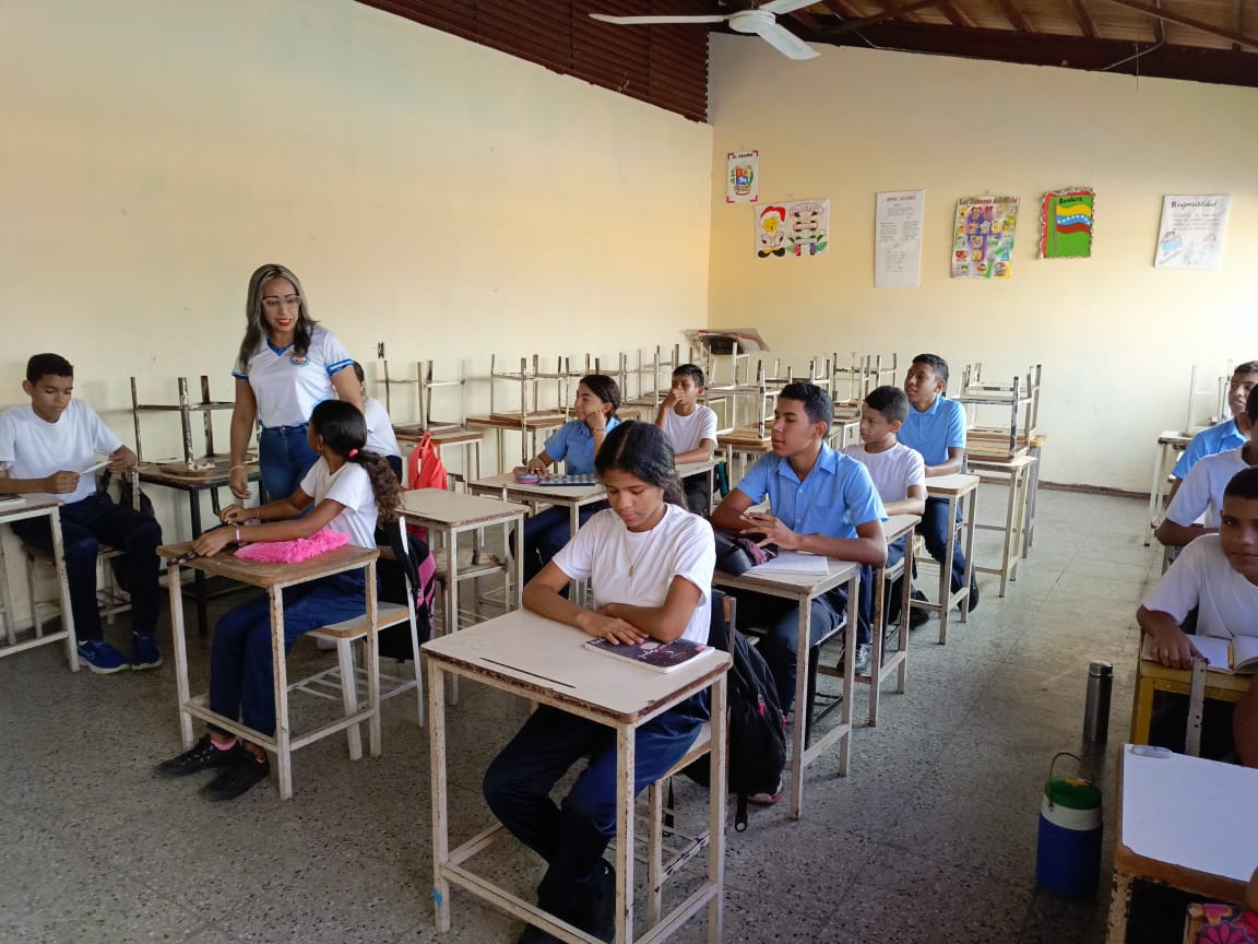 CdceCala_Calva's tweet photo. Inicio de actividades educativas en las diferentes instituciones 2024.
@NicolasMaduro 
@MPPEDUCACION 
@_LaAvanzadora 
@DianneryArangu3 
@EliasEducacion1 
@CDCEGuarico 
@Gob_Guarico https://t.co/OEdDk1sA5t