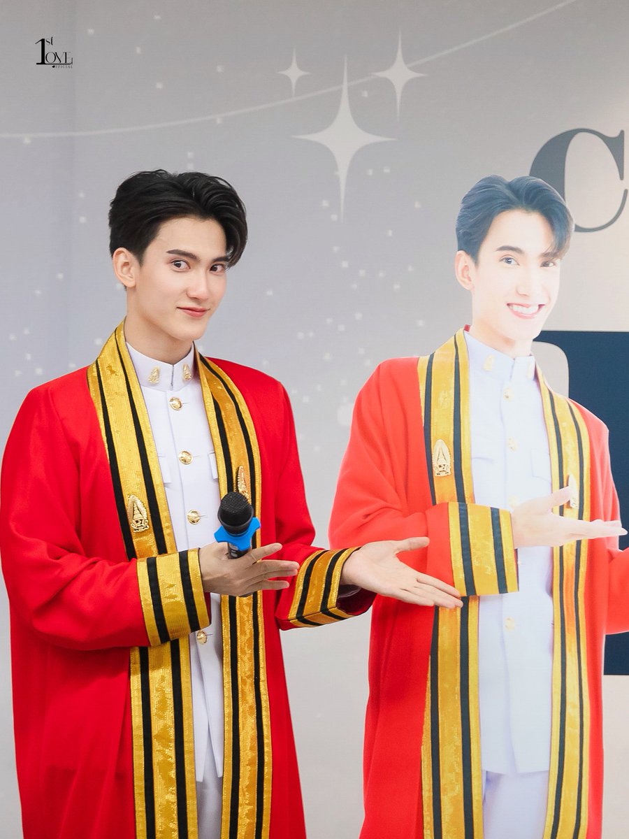 FirstLoveofc_'s tweet image. [3]

#FirstfhGraduationDay 🎓
#First_Chalongrat #รักแรกของเฟริสท์