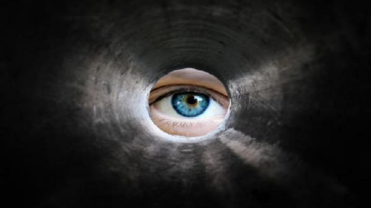 SanderDijkstra's tweet photo. @letsgetlautjj Anna wist met zekerheid te melden dat ze de Mol niet gezien had tijdens het handschudmoment.  Als je de mol bent, weet je zeker dat je de mol niet gezien hebt ja. Is Anna de mol?!?!?!?!? https://t.co/c8pQeq2mV7